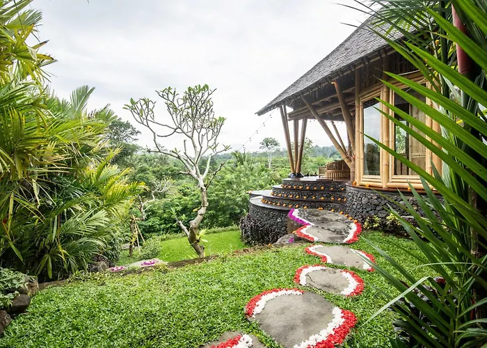 Aura Svarga - Swarga House * Selat