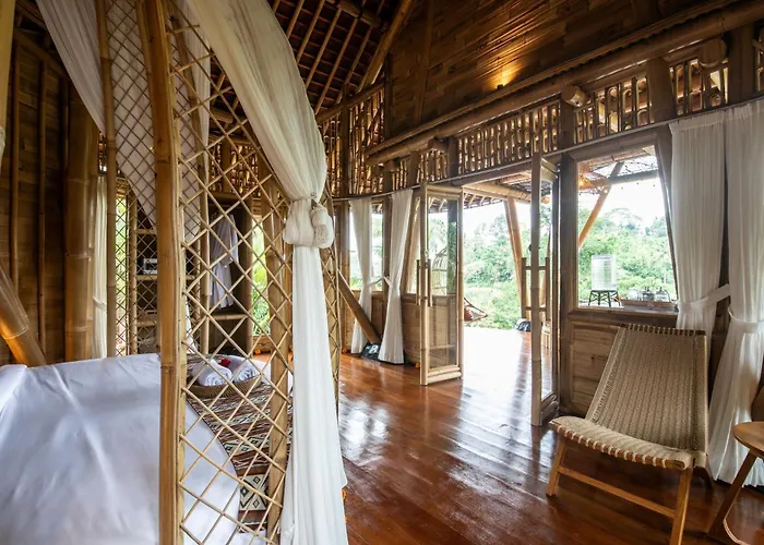 Villa Aura Svarga - Swarga House Selat