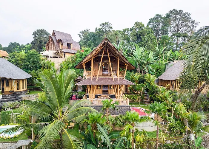 Aura Svarga - Swarga House Villa *