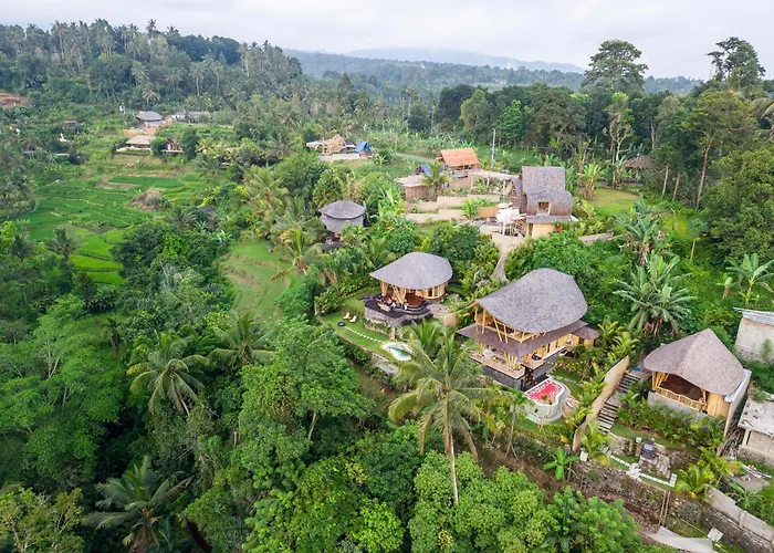 Aura Svarga - Swarga House *