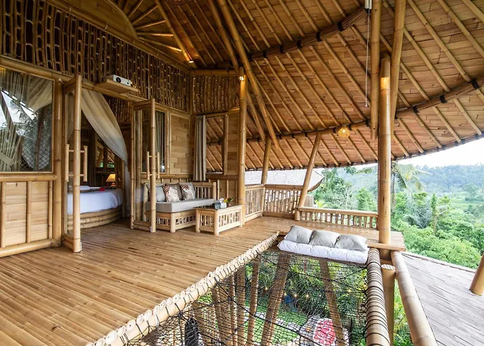 Aura Svarga - Swarga House Villa *