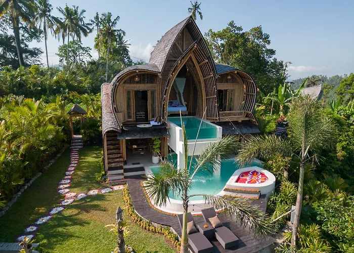 Villa Aura Svarga - Swarga House Selat